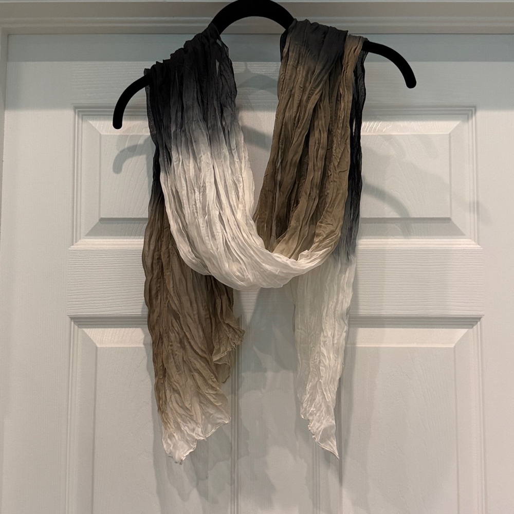 Like new scarf by Chicos